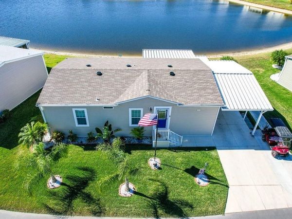 12116 SW COUNTY RD 769, Unit 137, LAKE SUZY, FL 34269