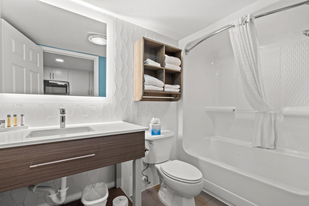 2006 N Ocean Blvd. Photo 20