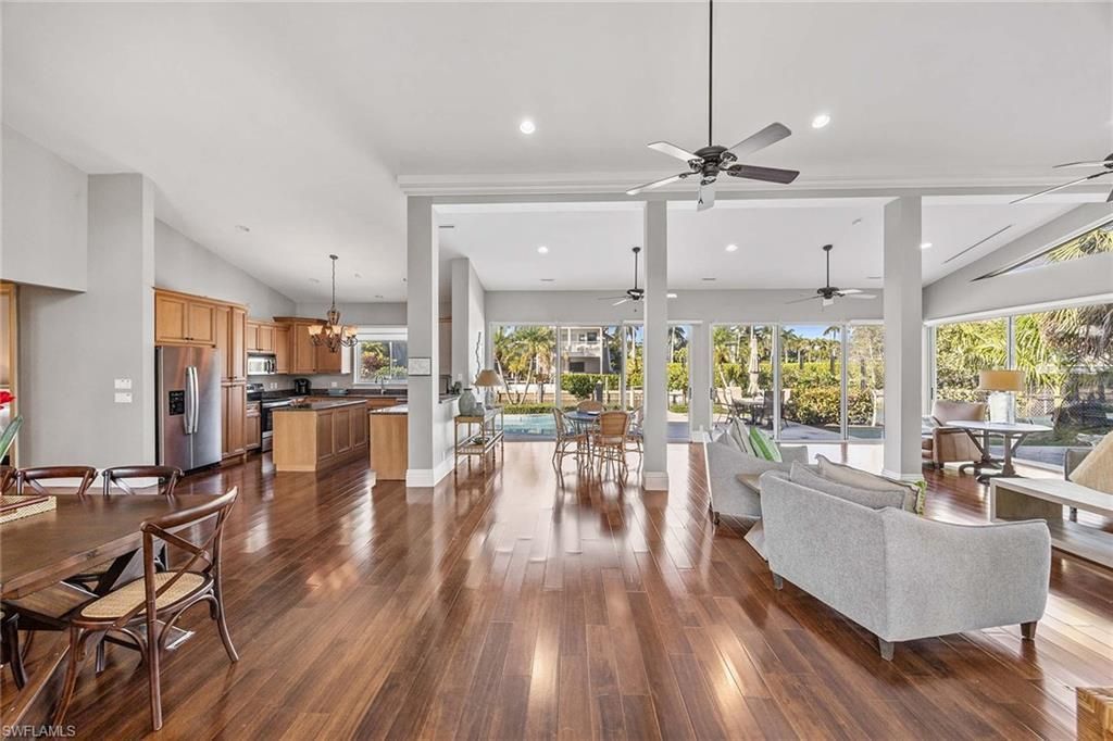 675 15th Ave S, Naples, FL 34102 Photo