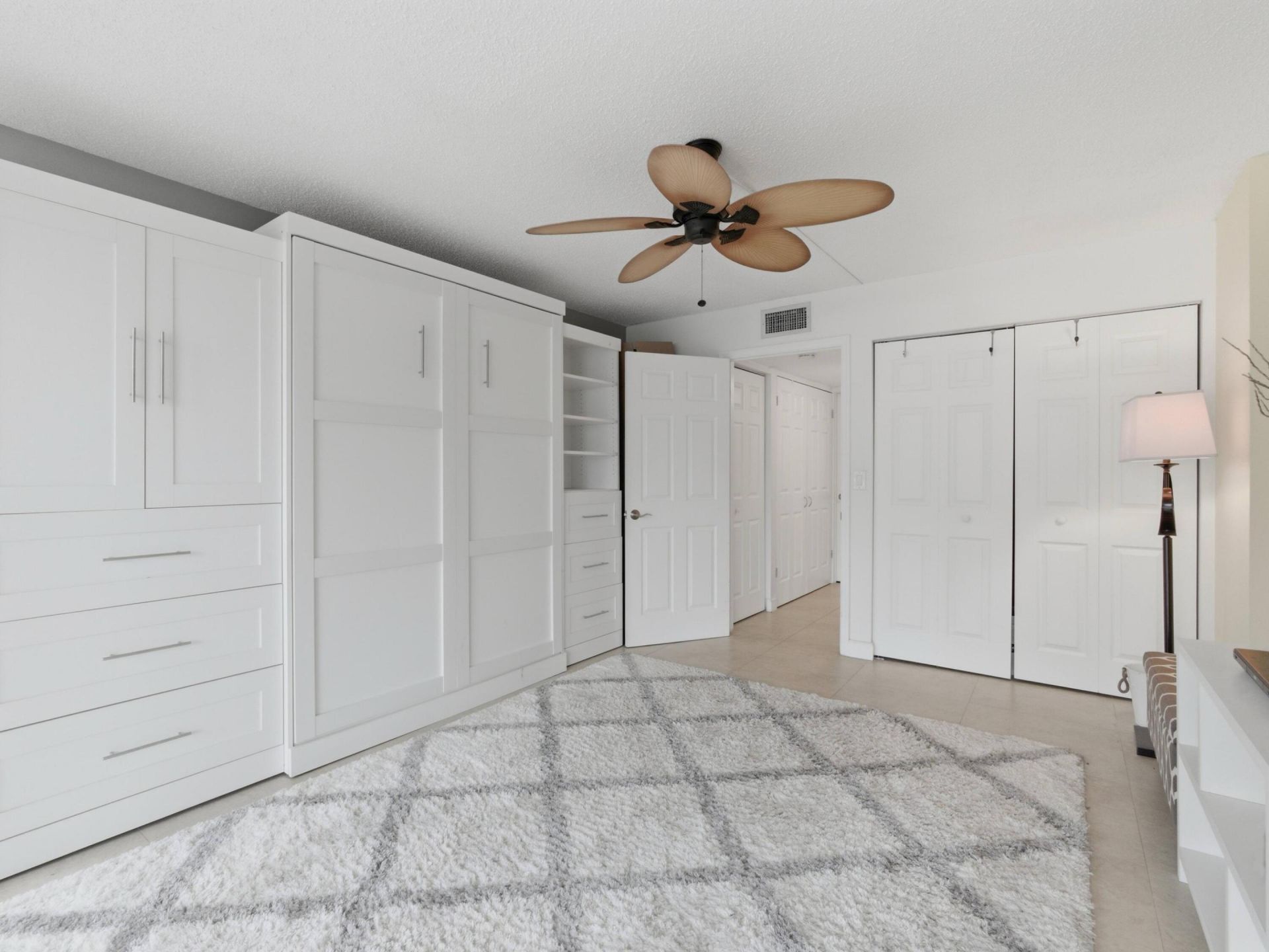 800 Jeffery Street, Unit 102, Boca Raton, FL 33487 Photo