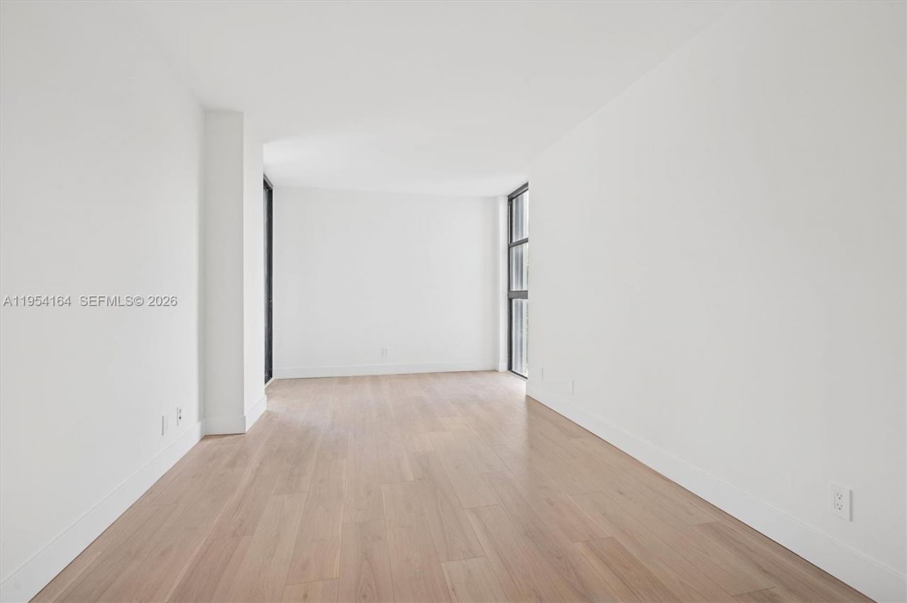 20225 NE 34th Ct, Unit 312, Aventura, FL 33180 Photo