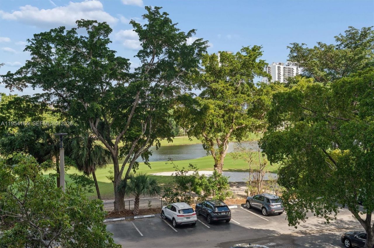 20225 NE 34th Ct, Unit 312, Aventura, FL 33180 Photo