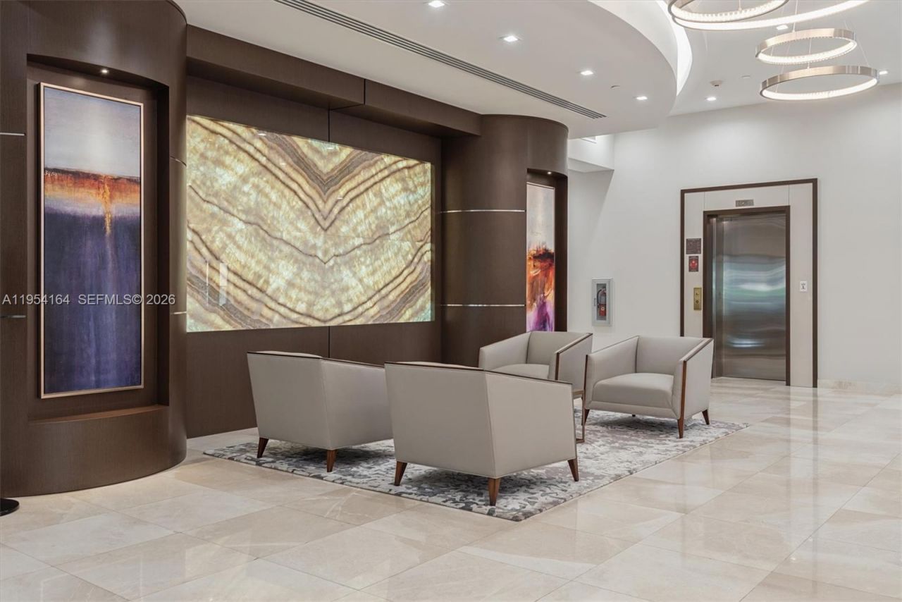 20225 NE 34th Ct, Unit 312, Aventura, FL 33180 Photo