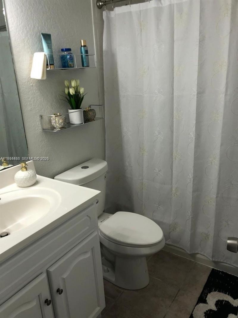 27 NE 13th Ave , Unit 4, Homestead, FL 33033 Photo