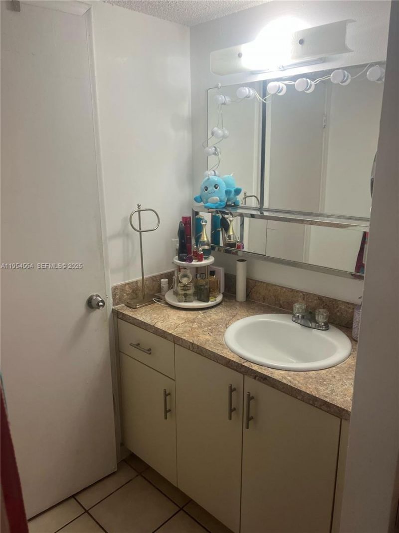 526 NW 114th Ave, Unit 103, Sweetwater, FL 33172 Photo