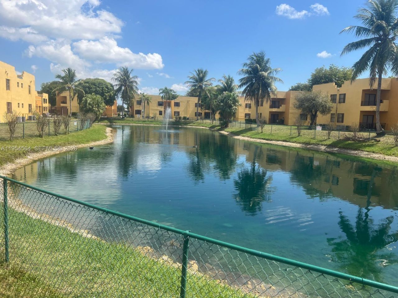 526 NW 114th Ave, Unit 103, Sweetwater, FL 33172 Photo