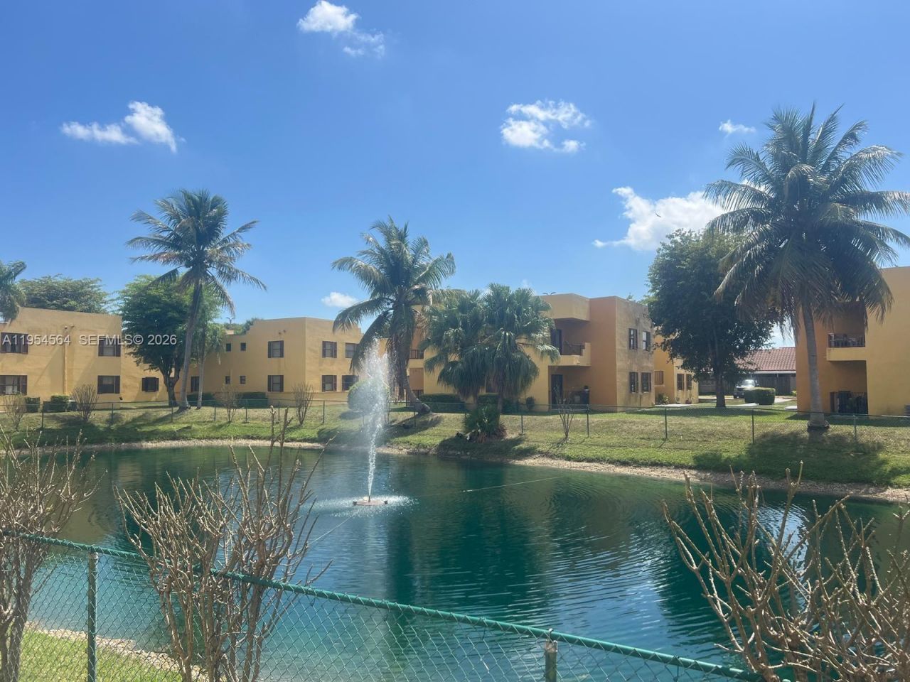 526 NW 114th Ave, Unit 103, Sweetwater, FL 33172 Photo