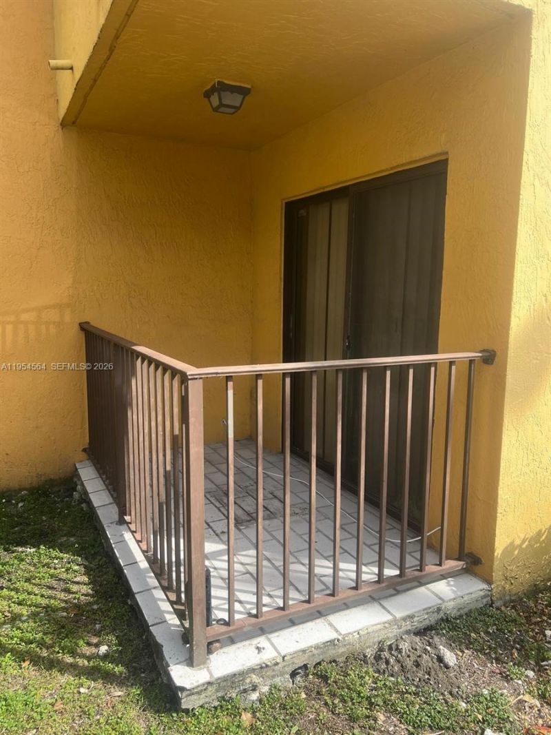 526 NW 114th Ave, Unit 103, Sweetwater, FL 33172 Photo