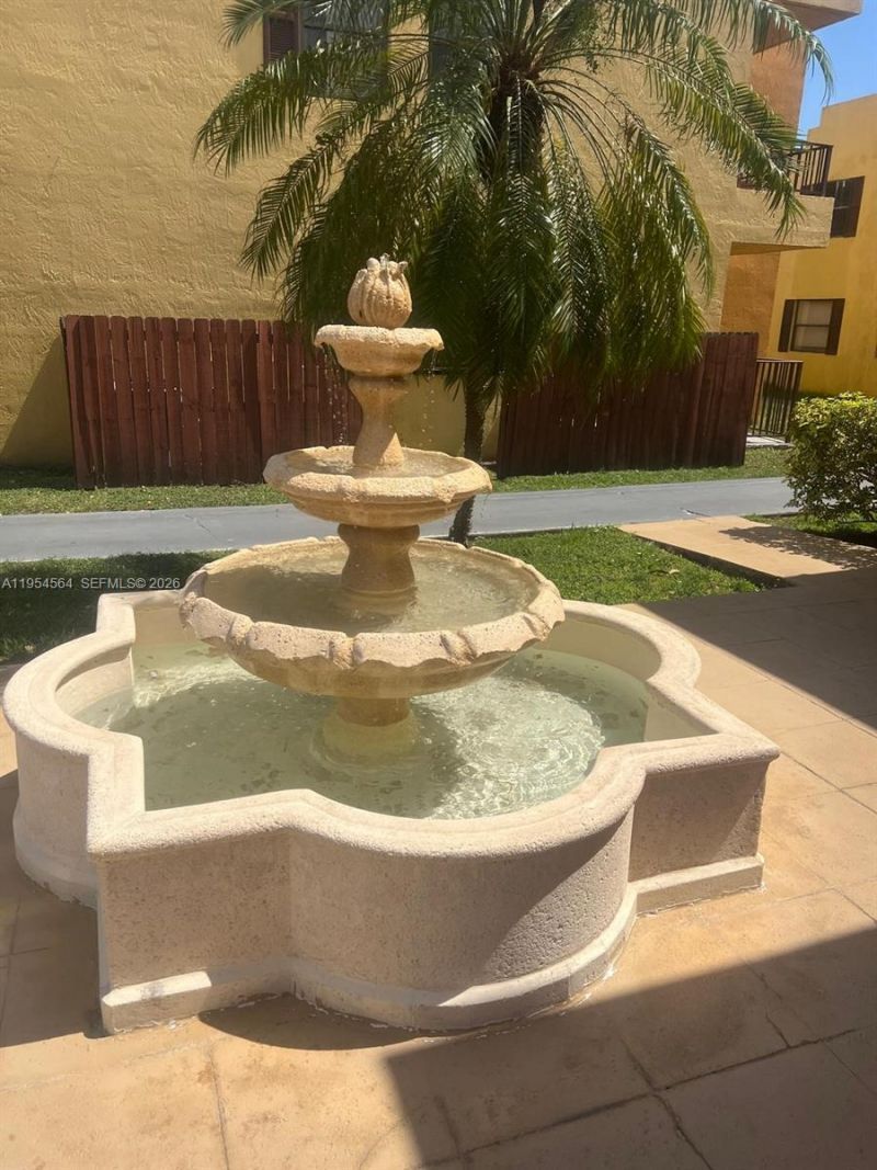 526 NW 114th Ave, Unit 103, Sweetwater, FL 33172 Photo