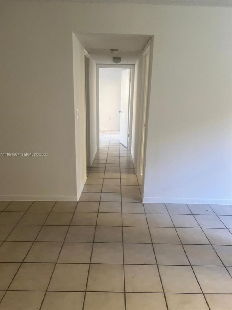 526 NW 114th Ave, Unit 103, Sweetwater, FL 33172 Photo