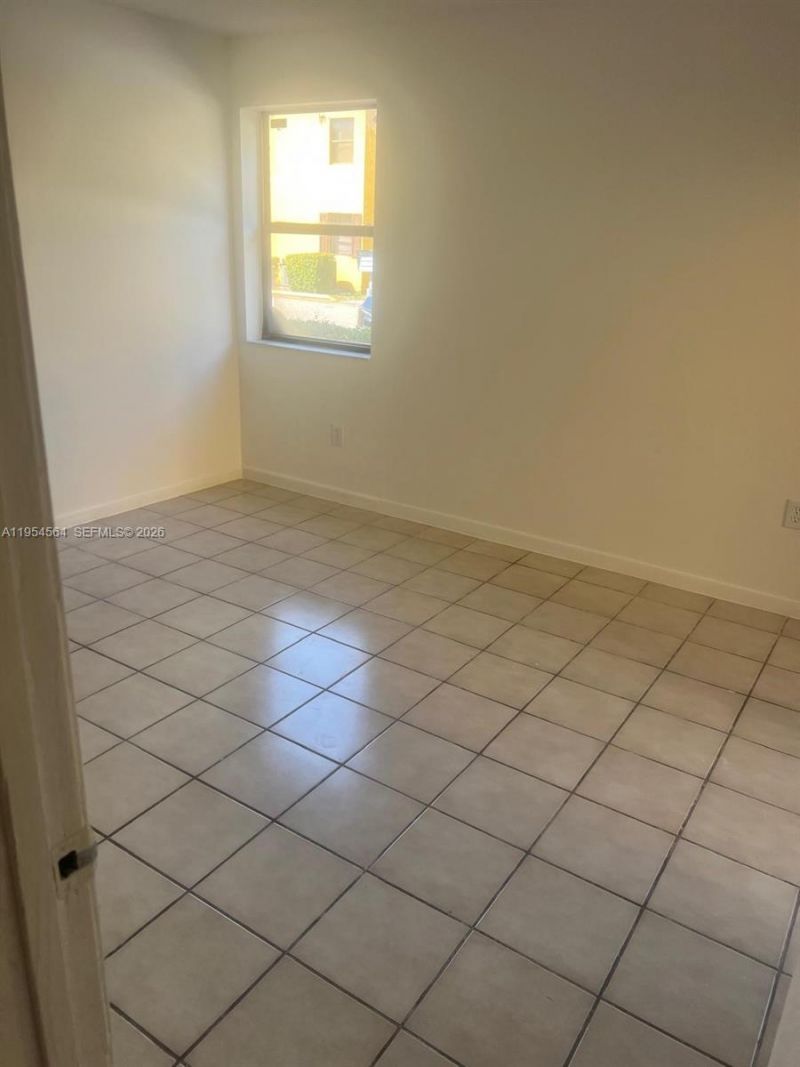 526 NW 114th Ave, Unit 103, Sweetwater, FL 33172 Photo