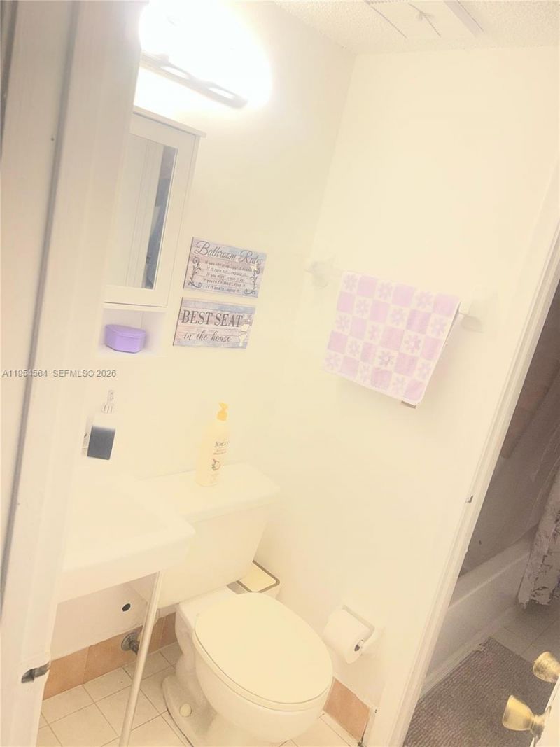 526 NW 114th Ave, Unit 103, Sweetwater, FL 33172 Photo