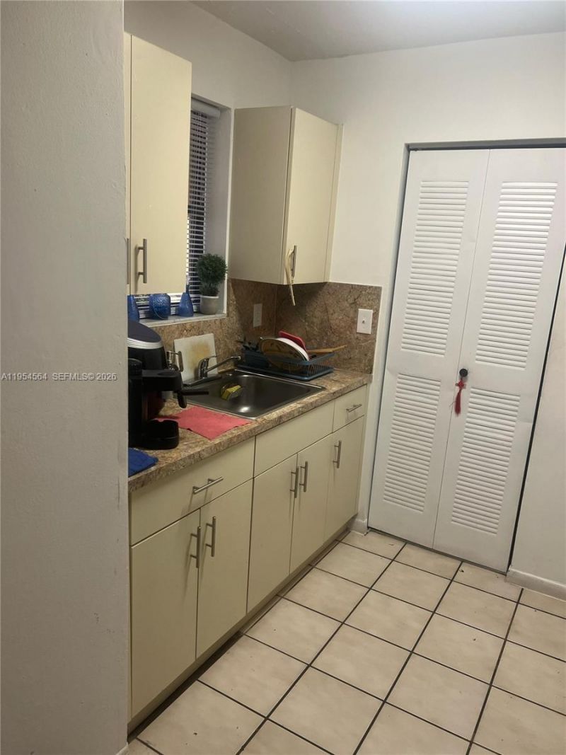 526 NW 114th Ave, Unit 103, Sweetwater, FL 33172 Photo