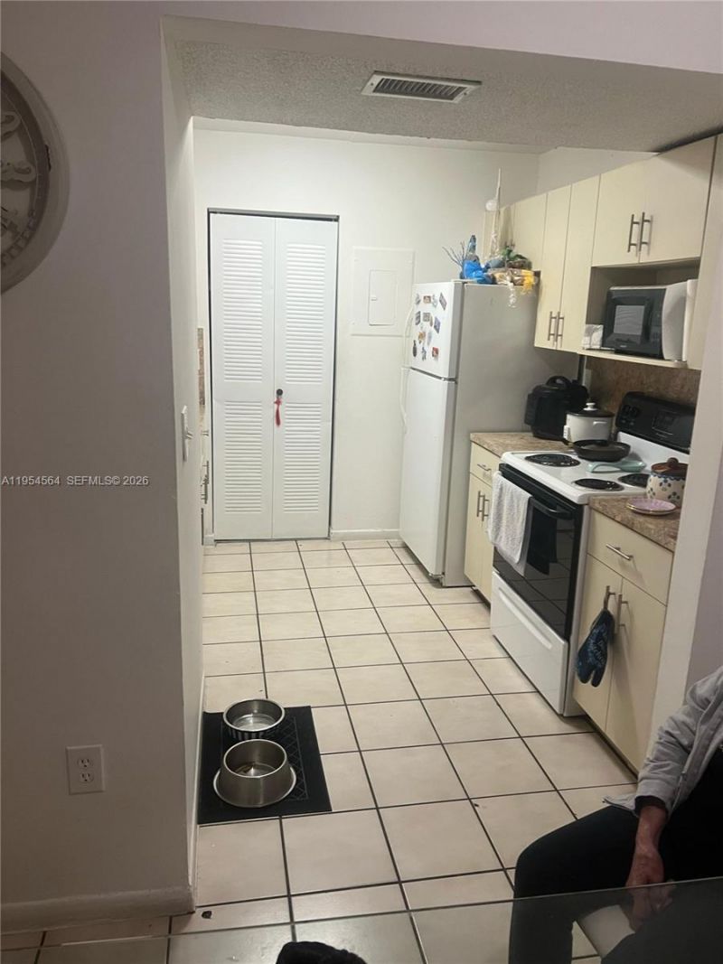 526 NW 114th Ave, Unit 103, Sweetwater, FL 33172 Photo