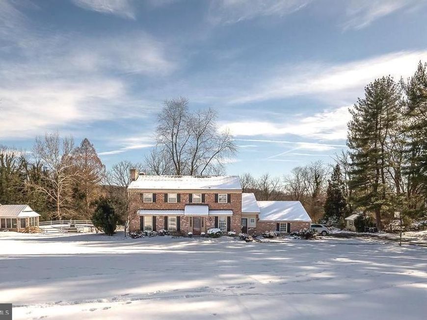 334 Echo Valley Lane, Newtown Square, PA 19073 Main Photo