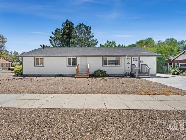 575 E 2nd South, Mountain Home, ID 83647
