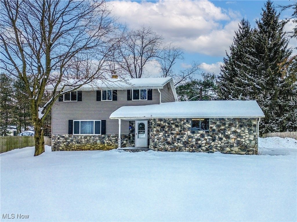 8499 Sherri Avenue Nw, Canal Fulton, OH 44614 Main Photo