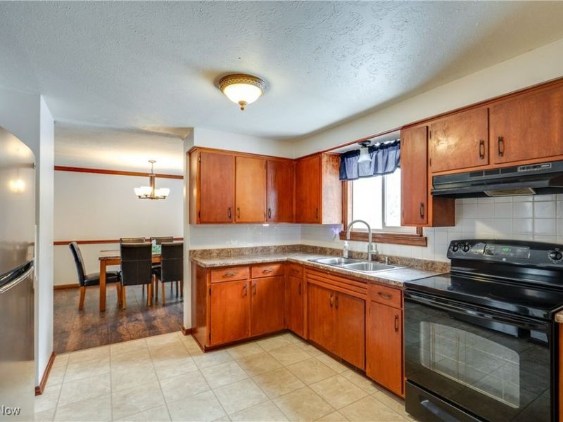 8499 Sherri Avenue NW, Canal Fulton, OH 44614 Photo 13