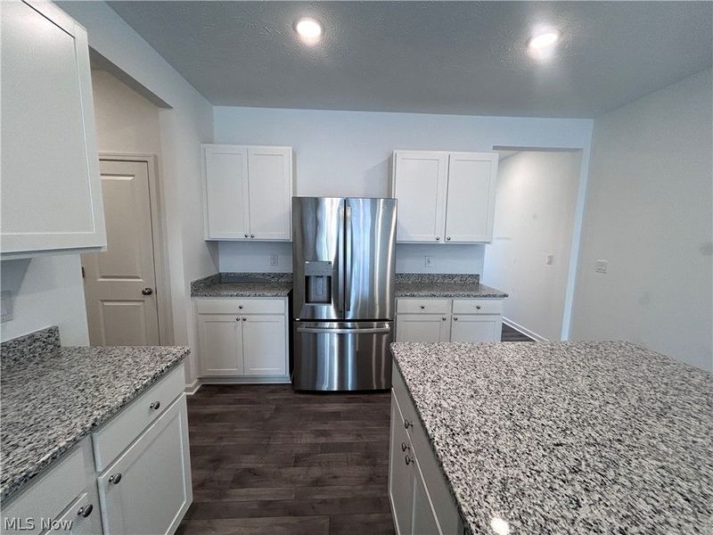 5081 Shepherds Glen, Willoughby, OH 44094 Photo 5