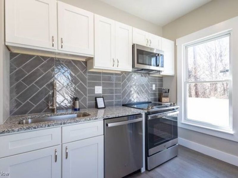 2164 E 87th Street, Cleveland, OH 44106 Photo 5