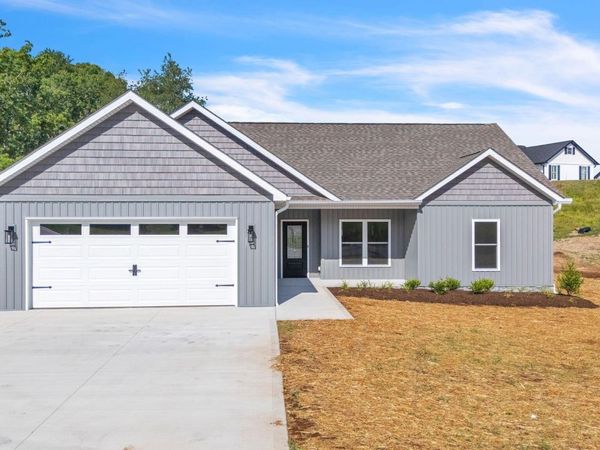 390 Hillvale Road, Clinton, TN 37716