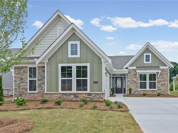 121 Laurel Farms Lane, Dallas, GA 30157