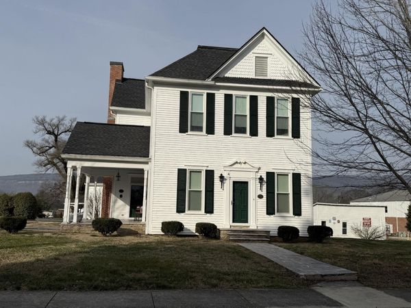 2787 Main Street, Pikeville, TN 37367