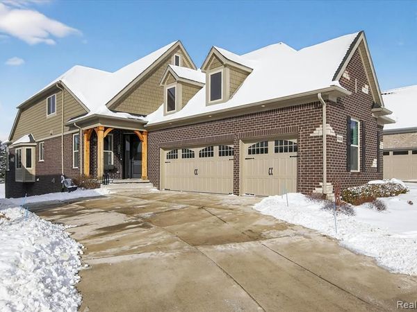 8236 Stoney Creek Drive, Green Oak Twp, MI 48178