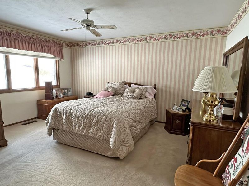 1136 Foxboro Road, Springfield, OH 45503 Photo 13