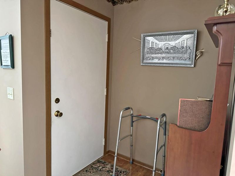 1136 Foxboro Road, Springfield, OH 45503 Photo 2