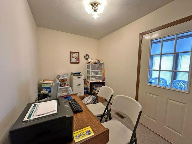 1136 Foxboro Road, Springfield, OH 45503 Photo 32