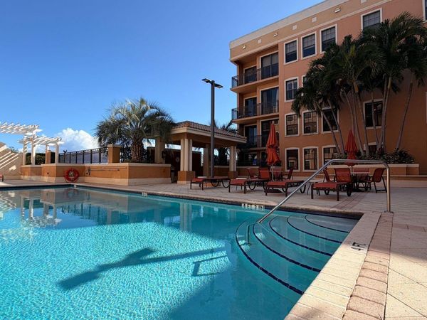 511 Lucerne Avenue, Unit 610, Lake Worth Beach, FL 33460