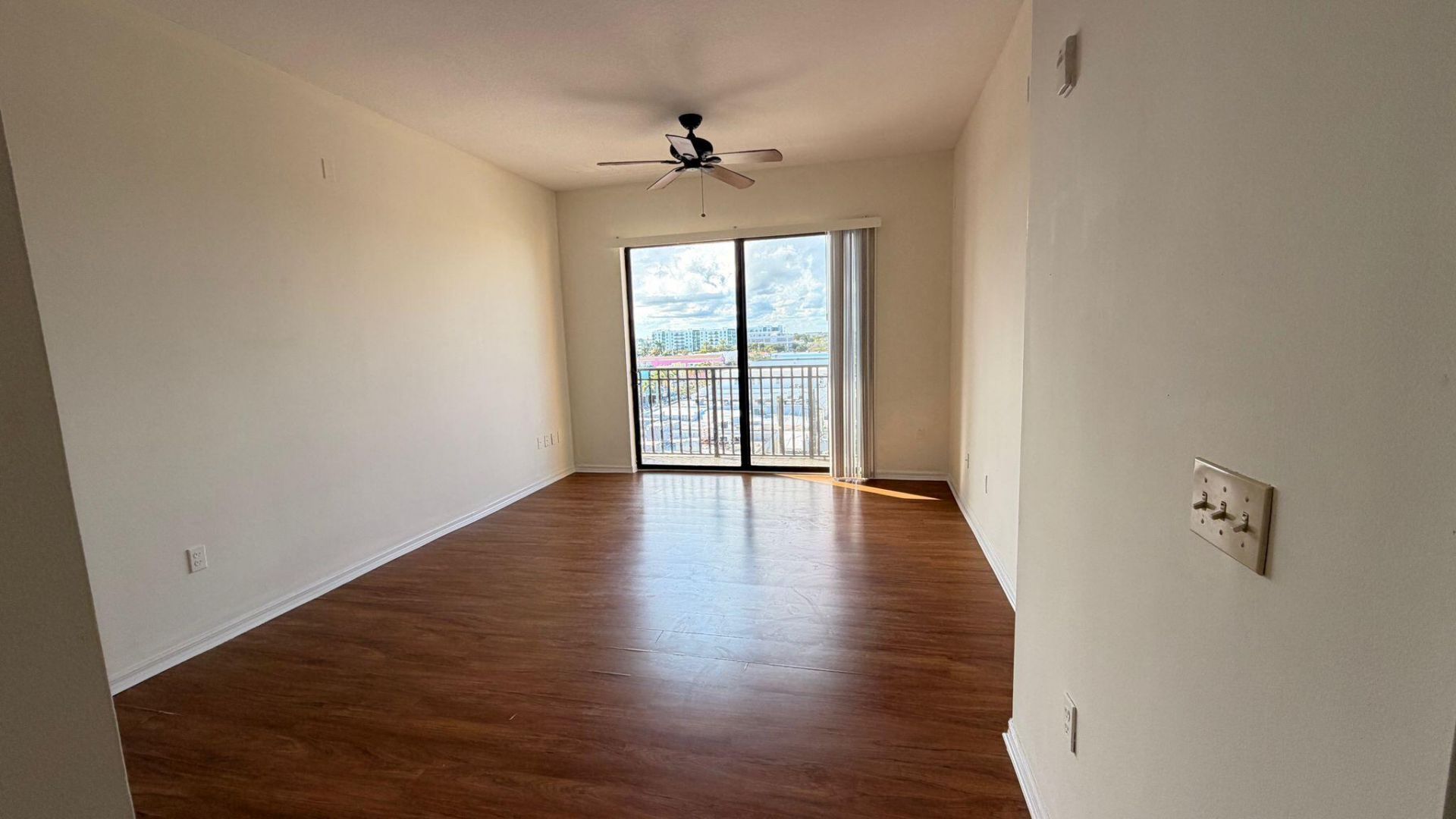 511 Lucerne Avenue, Unit 610, Lake Worth Beach, FL 33460 Photo