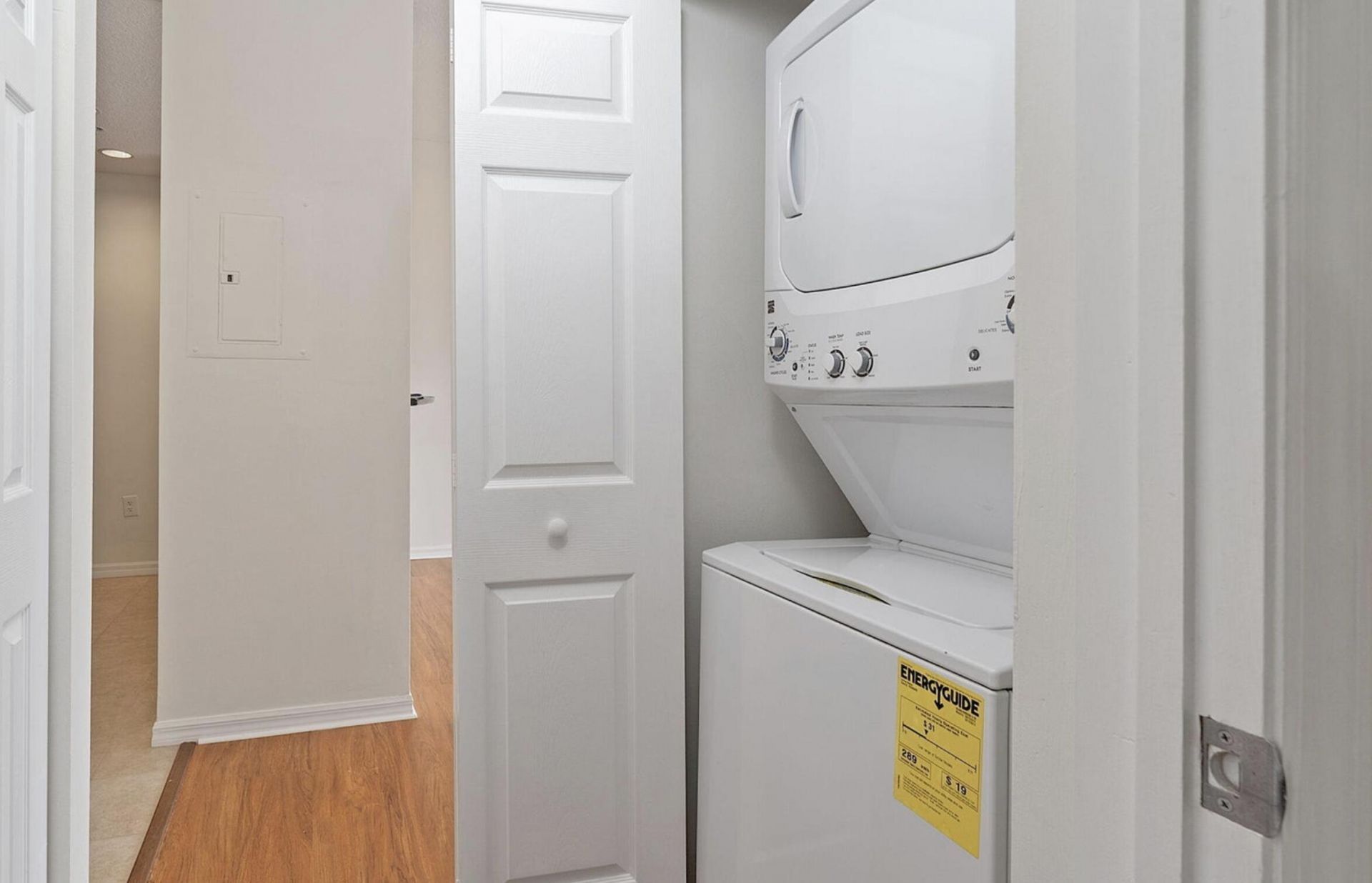 511 Lucerne Avenue, Unit 610, Lake Worth Beach, FL 33460 Photo