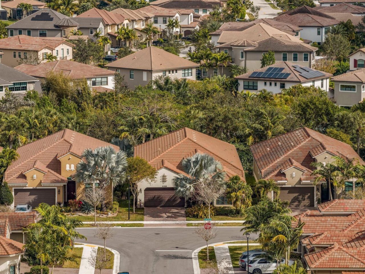 9088 E Leon Circle, Parkland, FL 33076 Photo