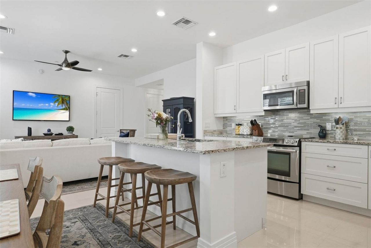 1325 Snell Isle Boulevard Ne, Unit 105, Saint Petersburg, FL 33704 Photo