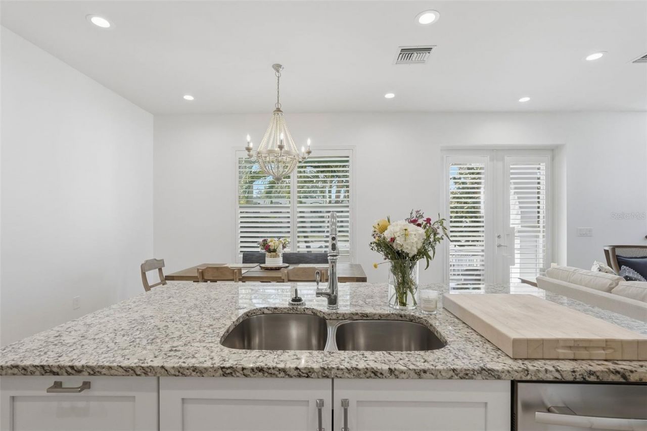 1325 Snell Isle Boulevard Ne, Unit 105, Saint Petersburg, FL 33704 Photo