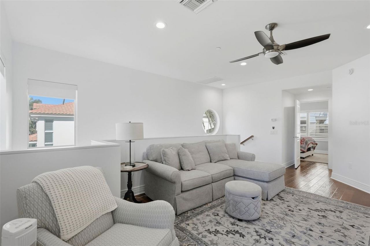 1325 Snell Isle Boulevard Ne, Unit 105, Saint Petersburg, FL 33704 Photo