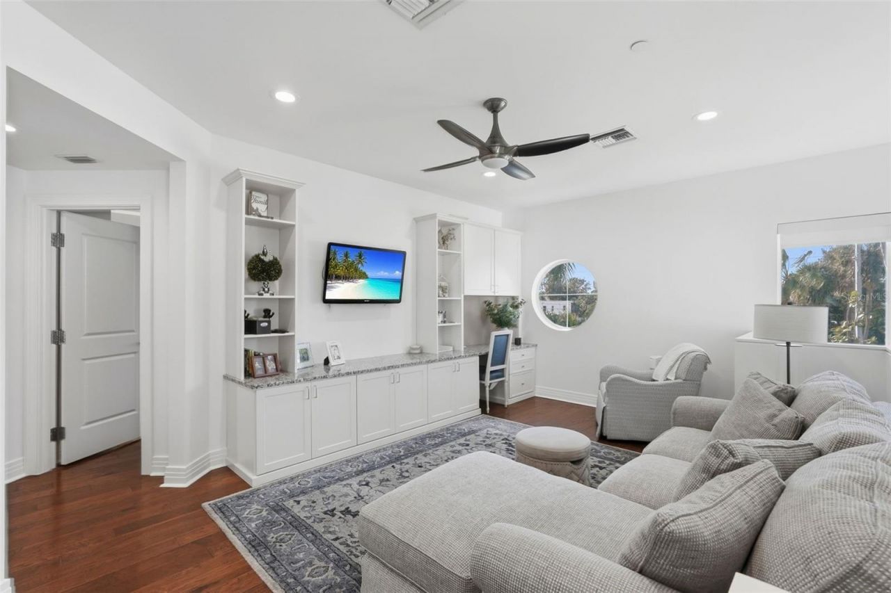 1325 Snell Isle Boulevard Ne, Unit 105, Saint Petersburg, FL 33704 Photo