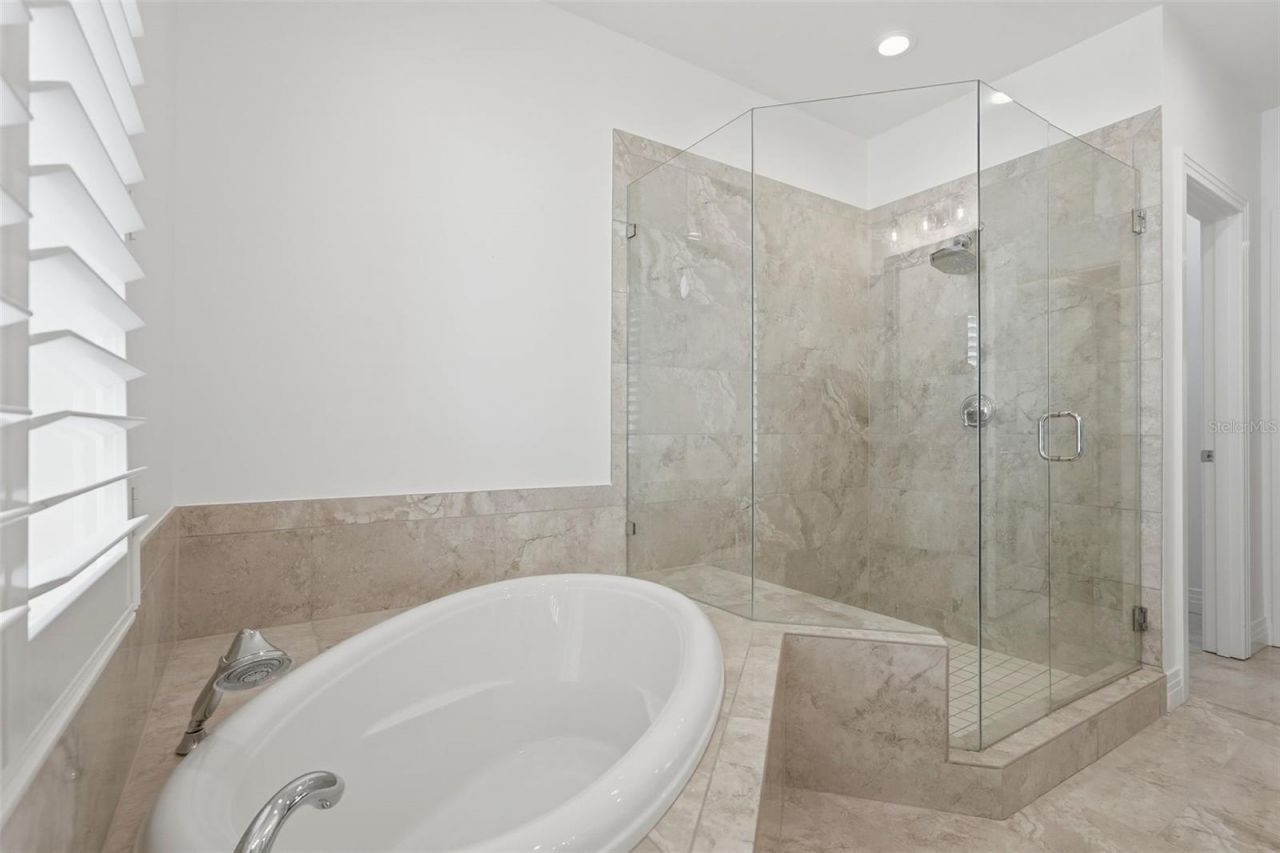 1325 Snell Isle Boulevard Ne, Unit 105, Saint Petersburg, FL 33704 Photo