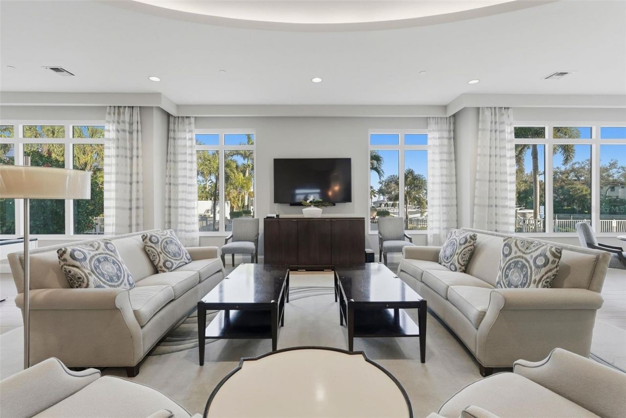 1325 Snell Isle Boulevard Ne, Unit 105, Saint Petersburg, FL 33704 Photo