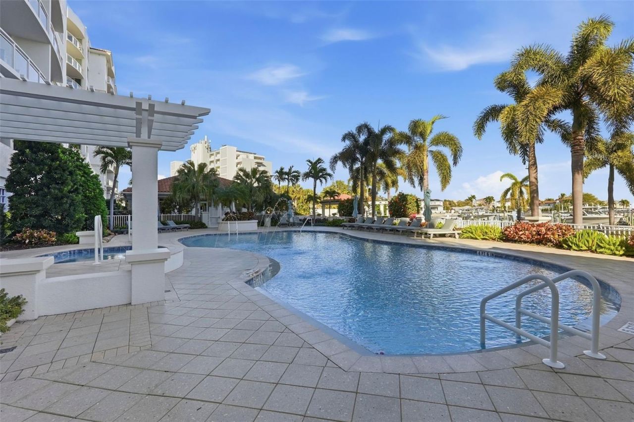 1325 Snell Isle Boulevard Ne, Unit 105, Saint Petersburg, FL 33704 Photo