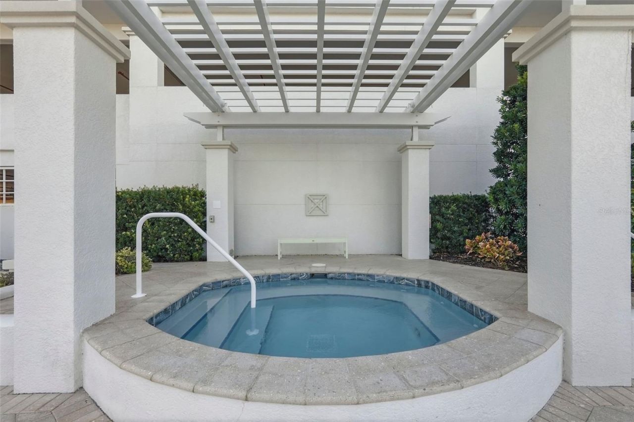 1325 Snell Isle Boulevard Ne, Unit 105, Saint Petersburg, FL 33704 Photo