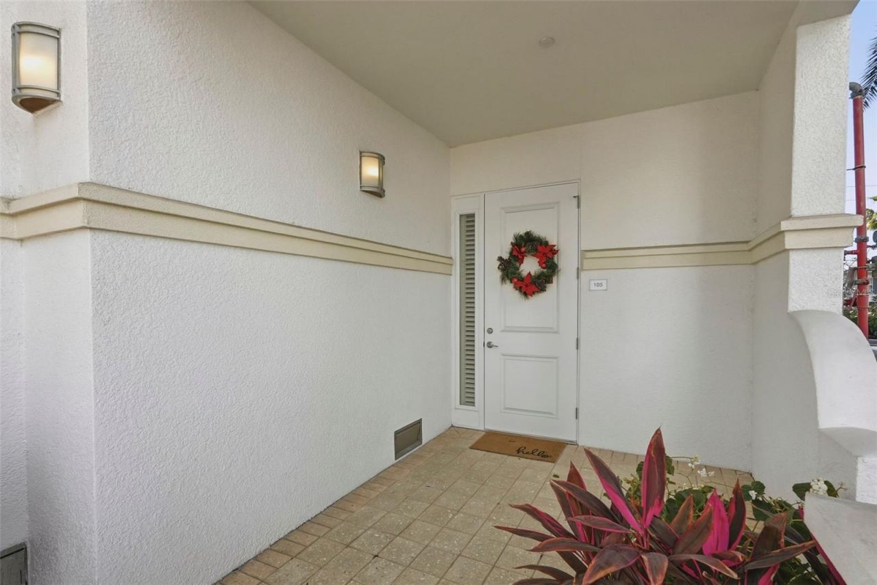 1325 Snell Isle Boulevard Ne, Unit 105, Saint Petersburg, FL 33704 Photo