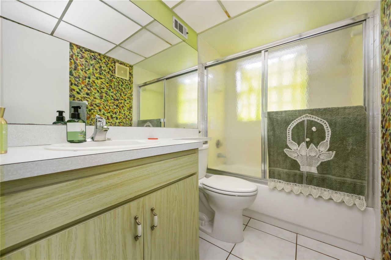 3801 Chinaberry, Bradenton, FL 34208 Photo