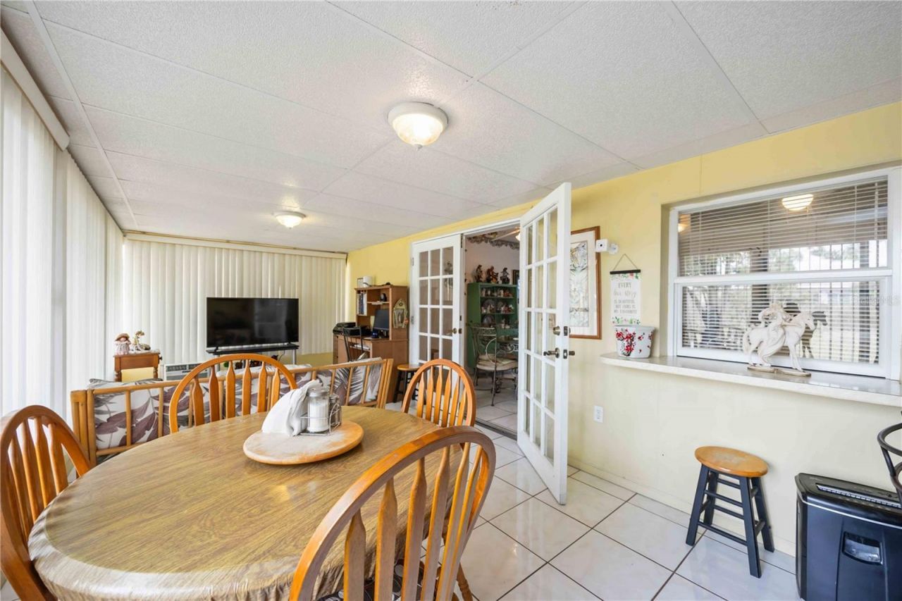 3801 Chinaberry, Bradenton, FL 34208 Photo