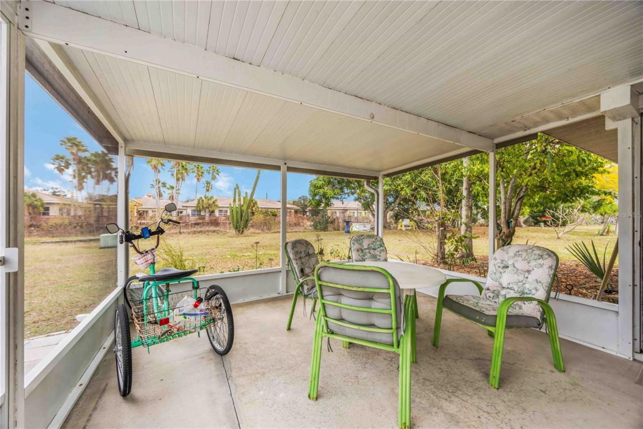 3801 Chinaberry, Bradenton, FL 34208 Photo