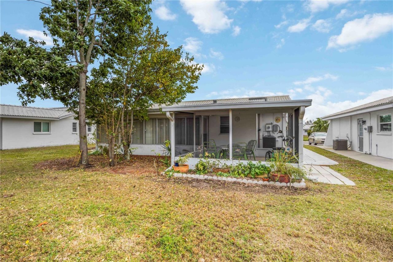 3801 Chinaberry, Bradenton, FL 34208 Photo
