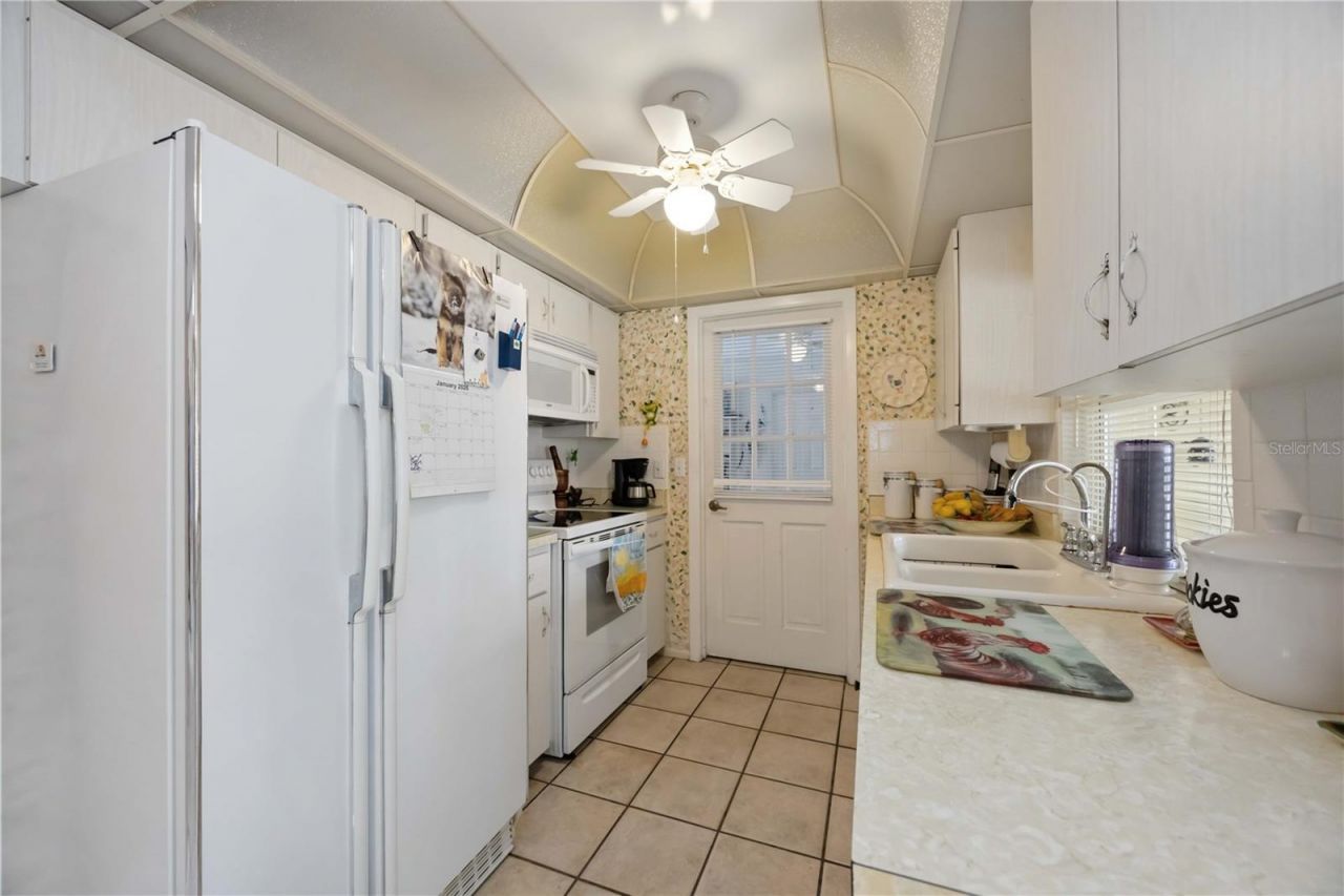 3801 Chinaberry, Bradenton, FL 34208 Photo