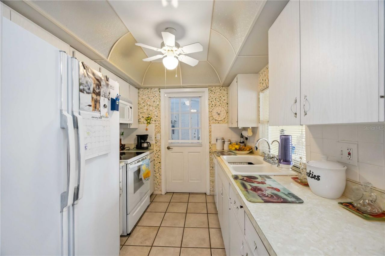 3801 Chinaberry, Bradenton, FL 34208 Photo